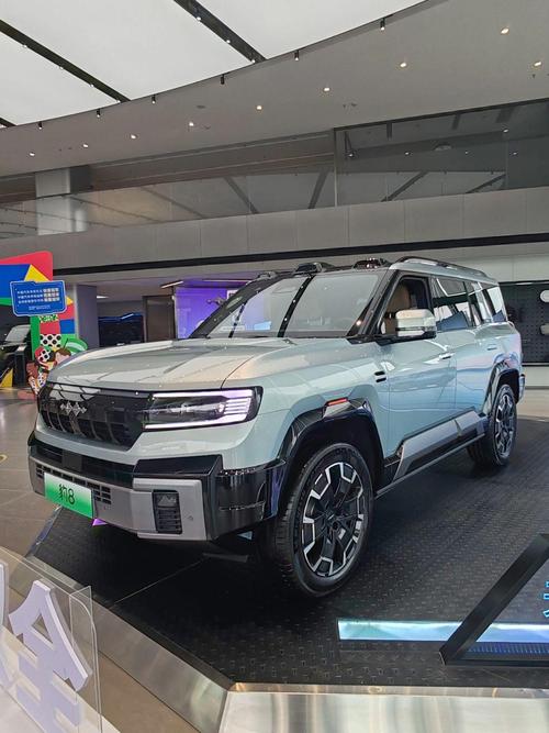 重庆279比亚迪方程豹硬派越野的爆款，英菲尼迪35周年与你共成长